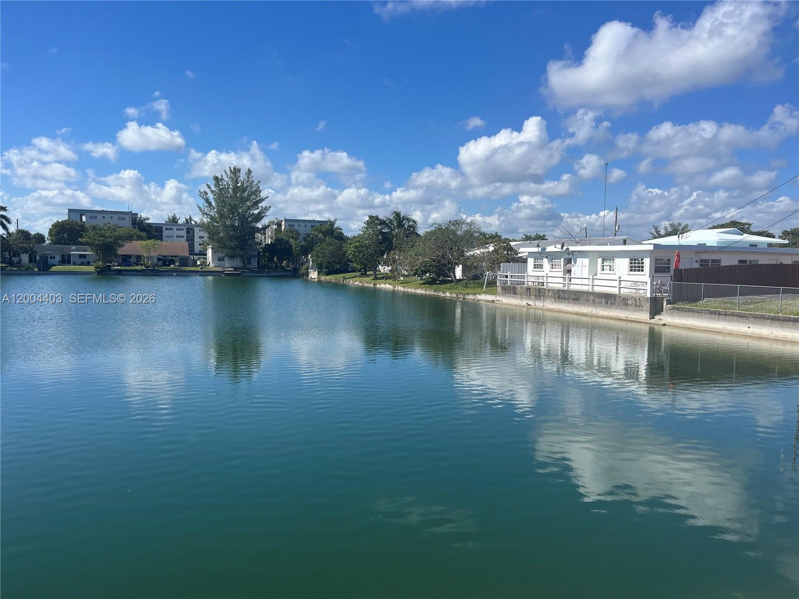 LAKESIDE ESTATES NO 2 - Residential Lease
