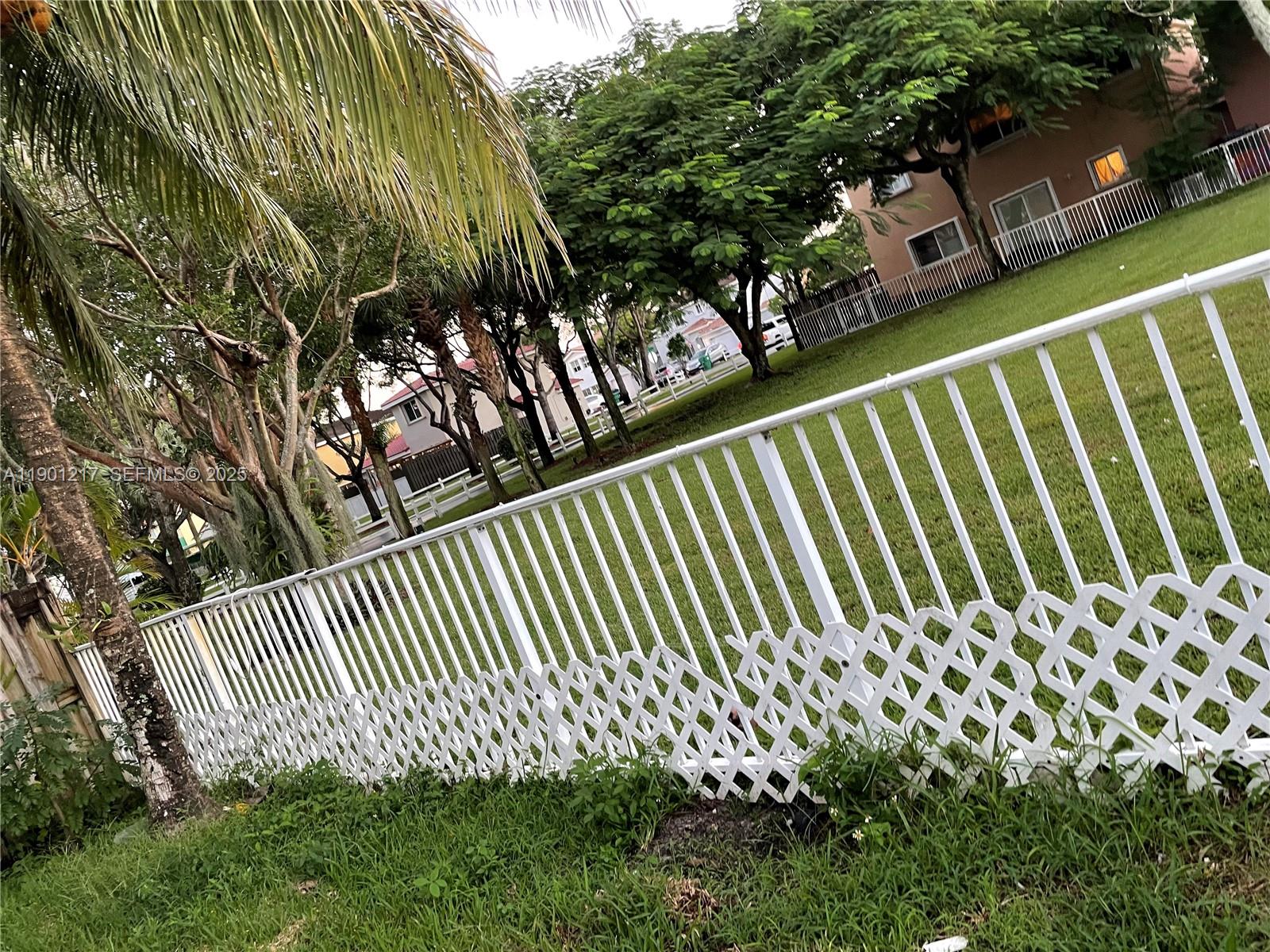 FOREST LAKES VILLAS - Residential