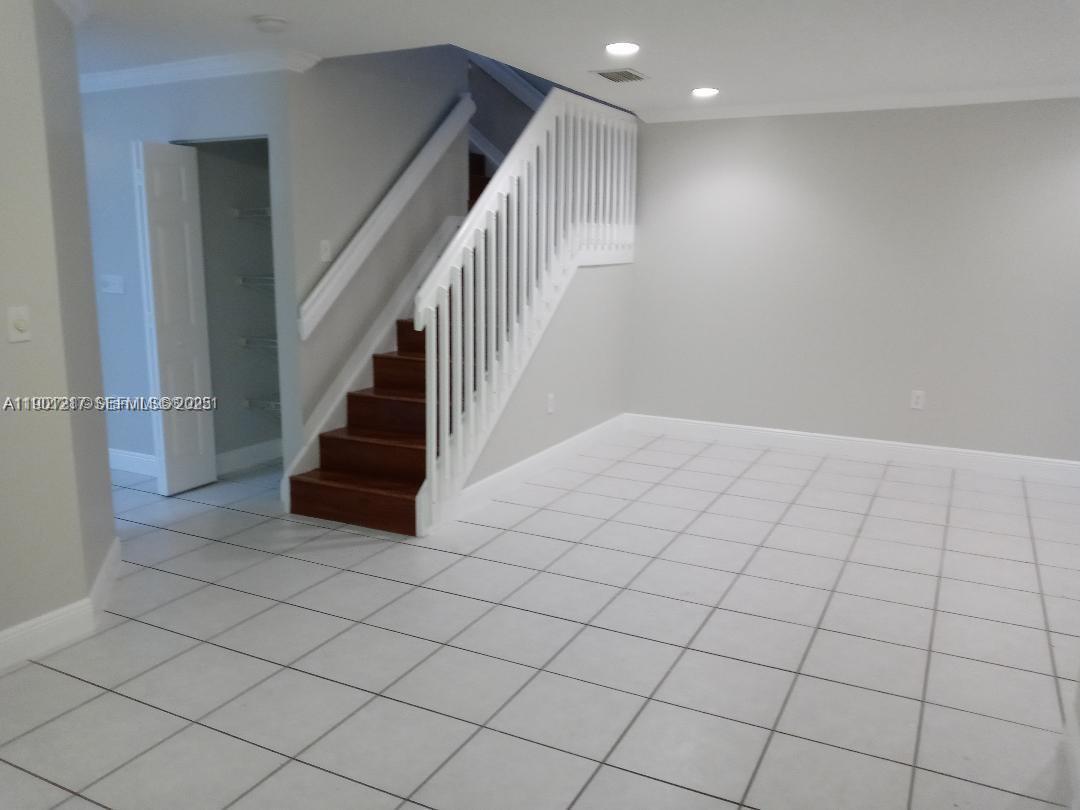 FOREST LAKES VILLAS - Residential