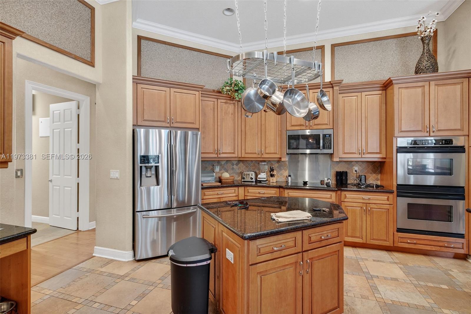 LONG LAKE RANCHES - Residential