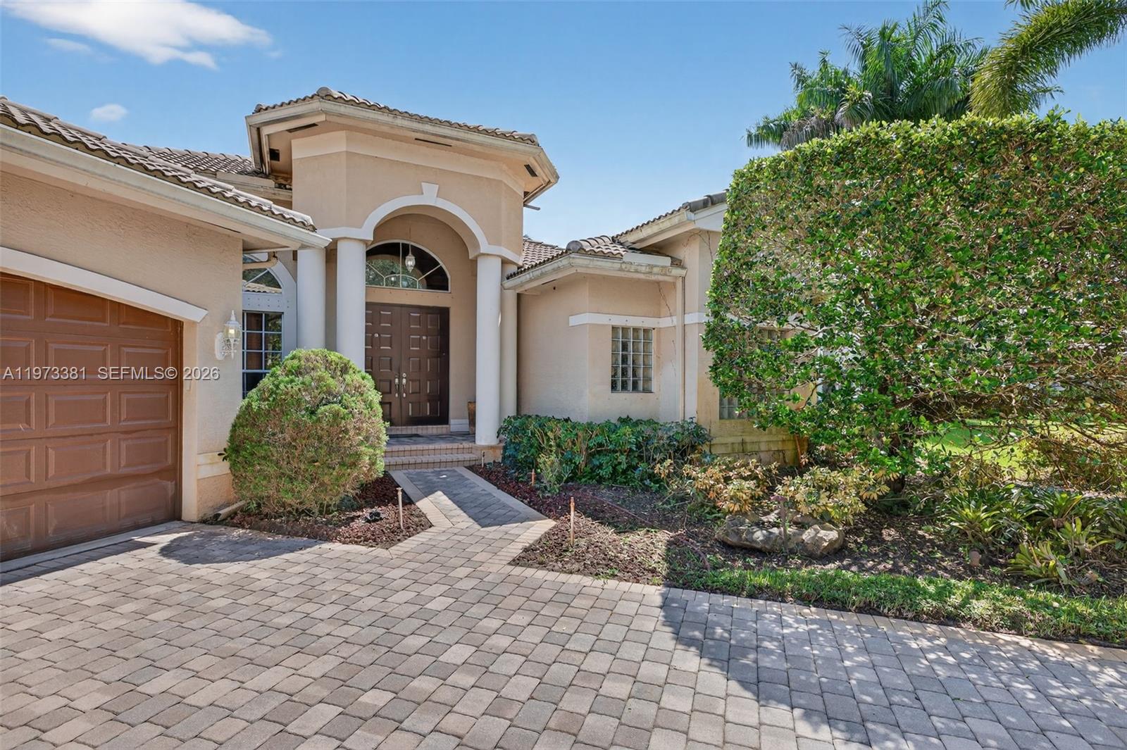 LONG LAKE RANCHES - Residential