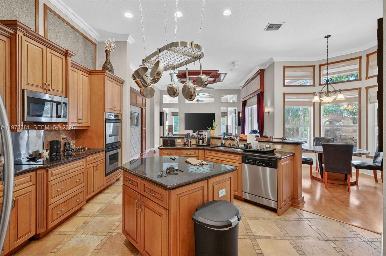 LONG LAKE RANCHES - Residential