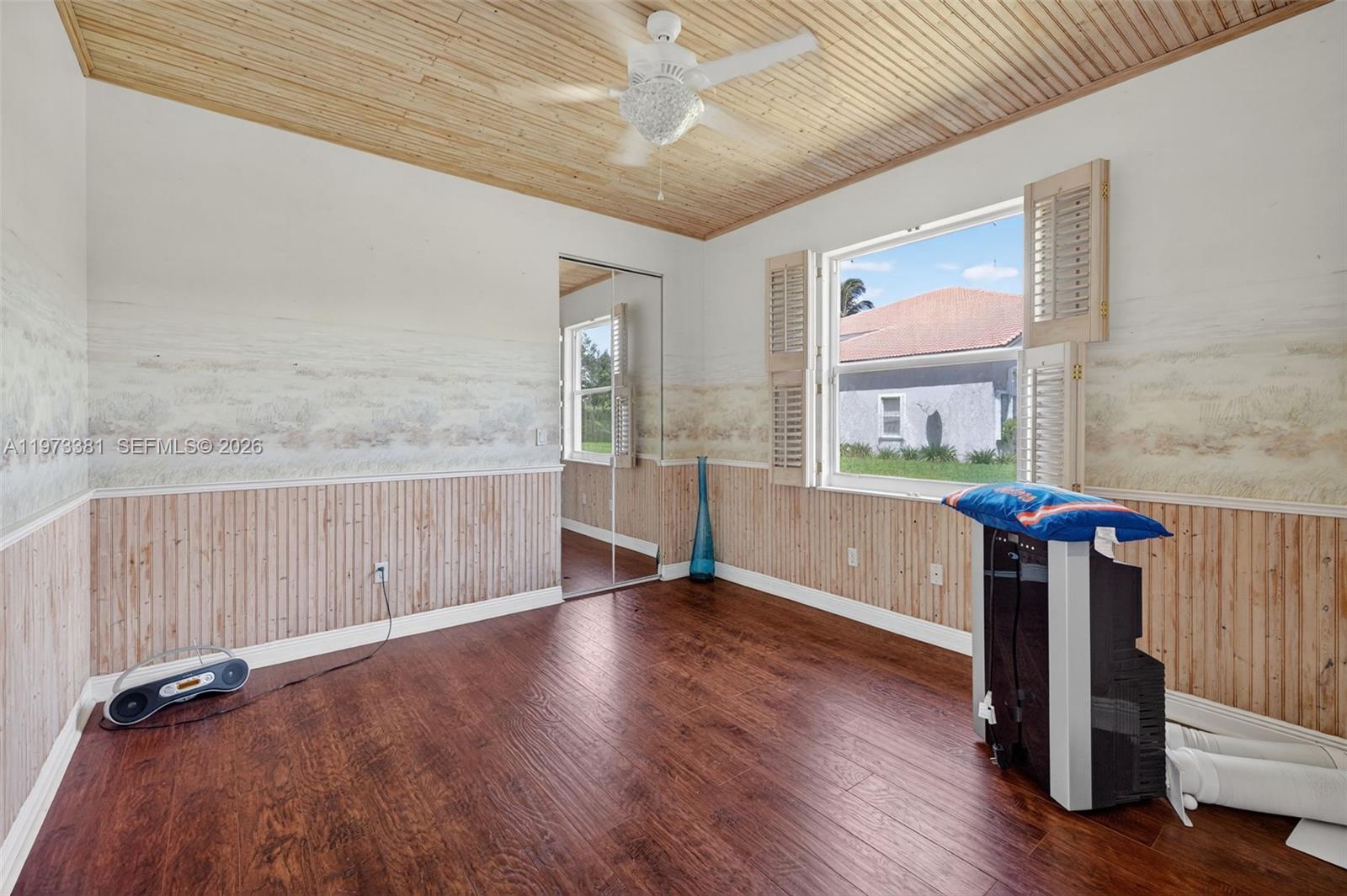 LONG LAKE RANCHES - Residential