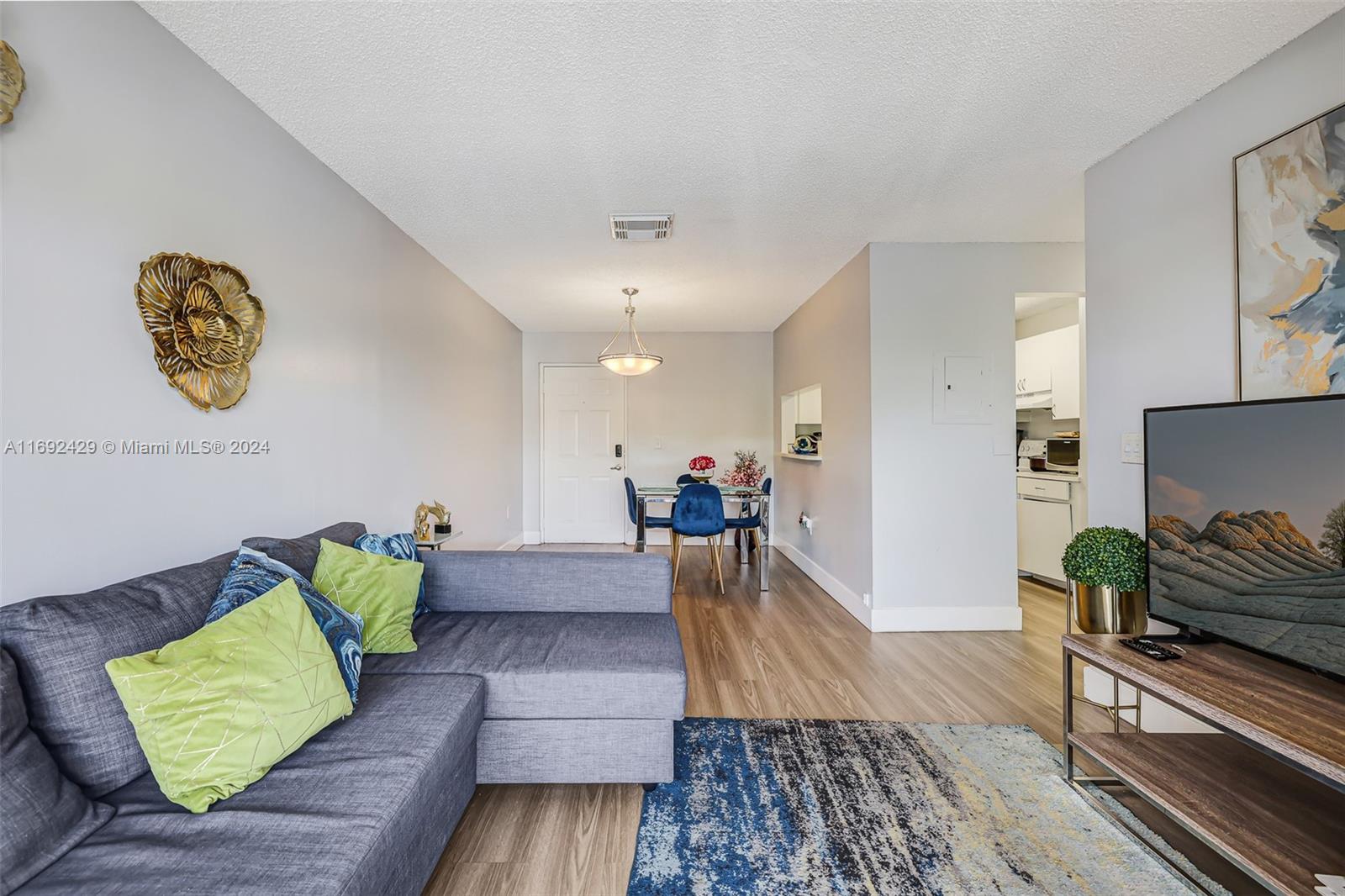 WILLOW WALK OF KENDALL CO - Residential