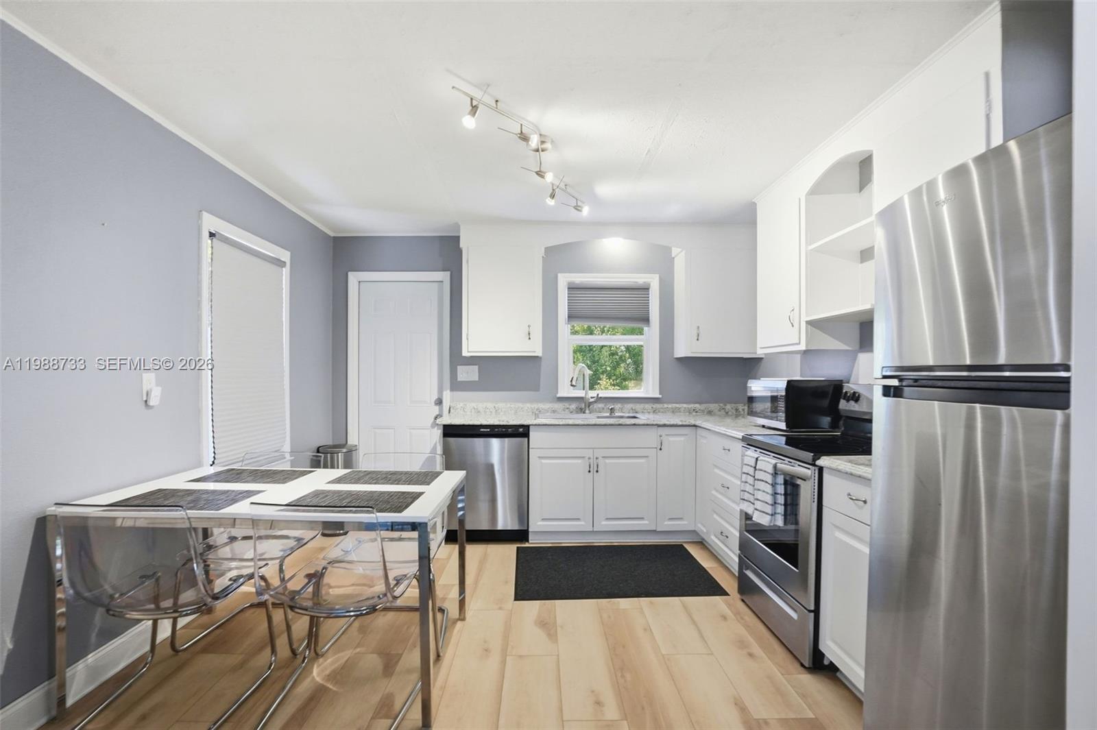 BELLEAIR HIGHLANDS - Residential