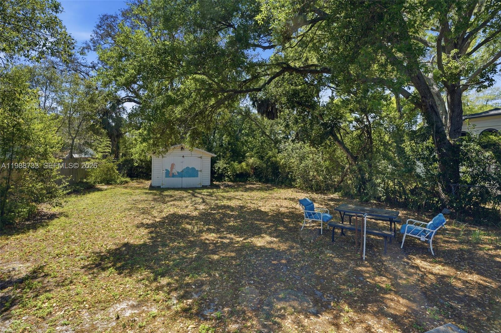 BELLEAIR HIGHLANDS - Residential