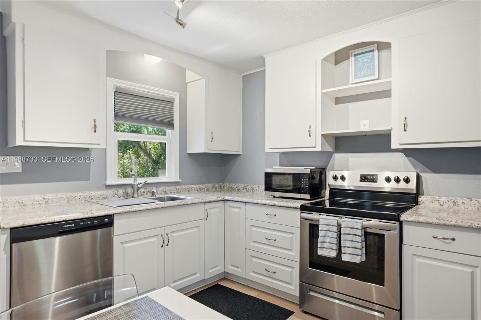 BELLEAIR HIGHLANDS - Residential