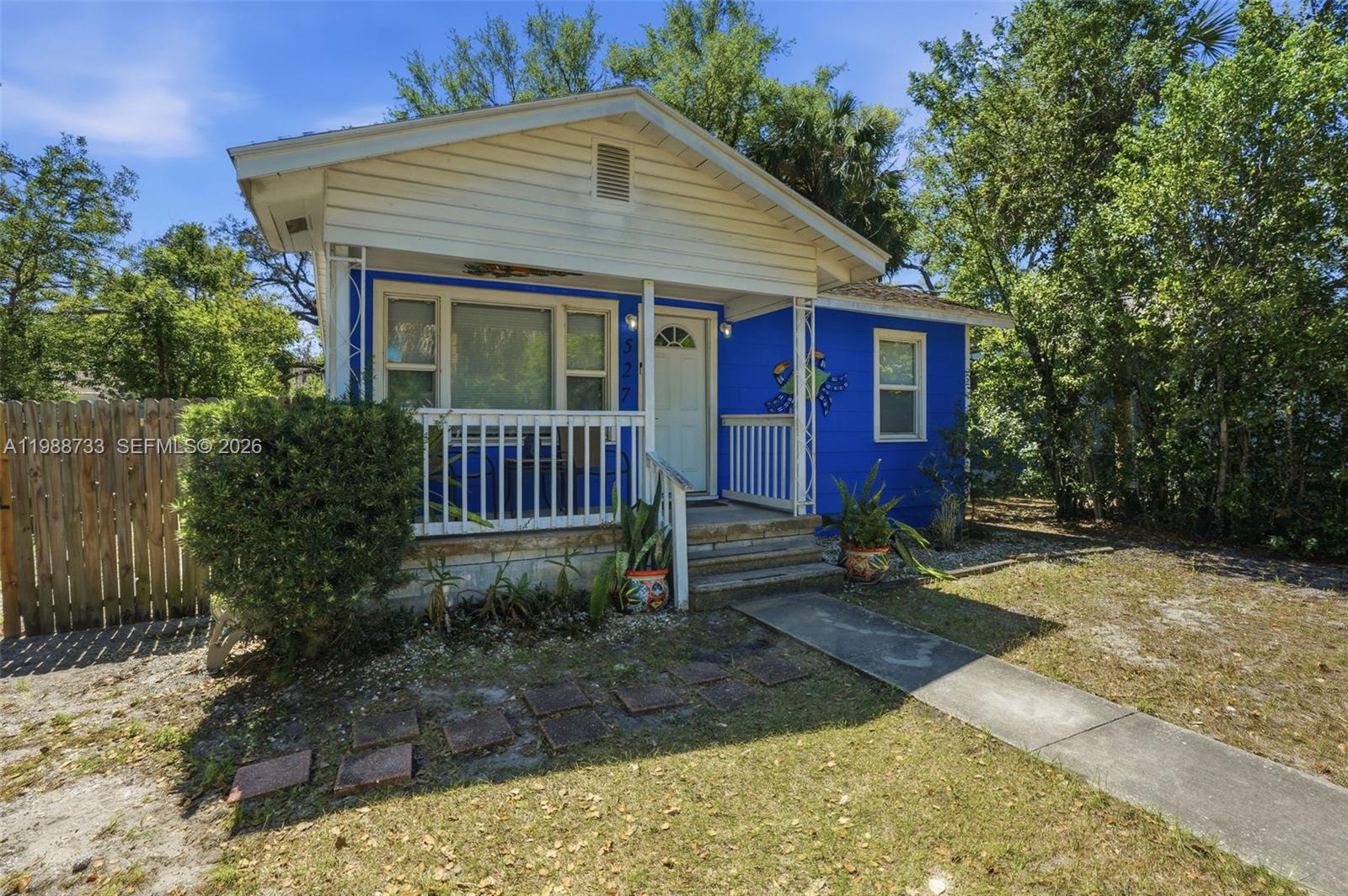 BELLEAIR HIGHLANDS - Residential