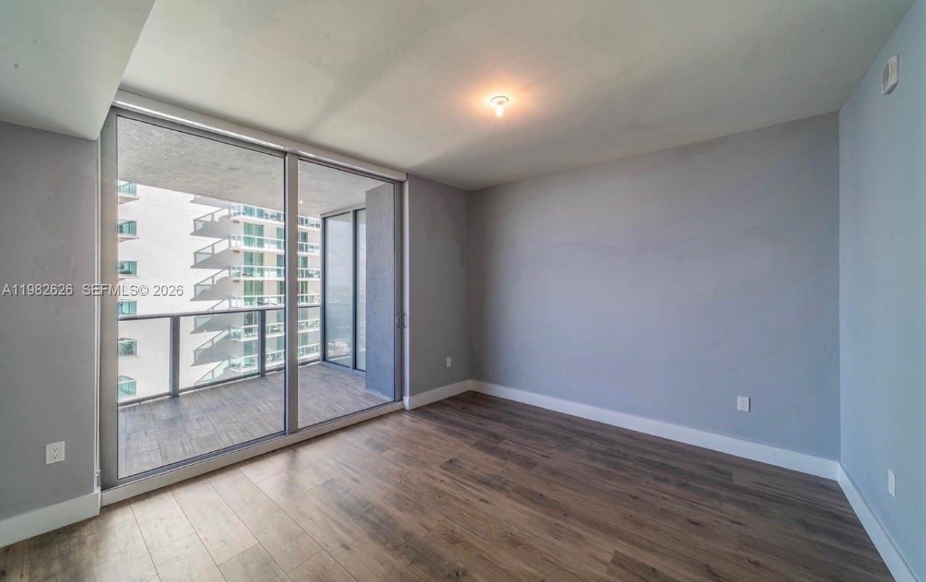 ARIA ON THE BAY CONDO - Residential