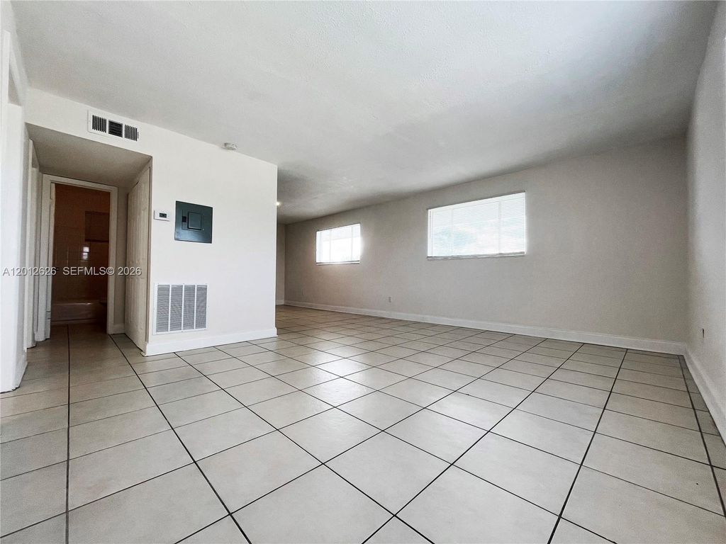 Photo of 1610 N 25th St #10, Fort Pierce, FL 34947 (MLS # A12012626)