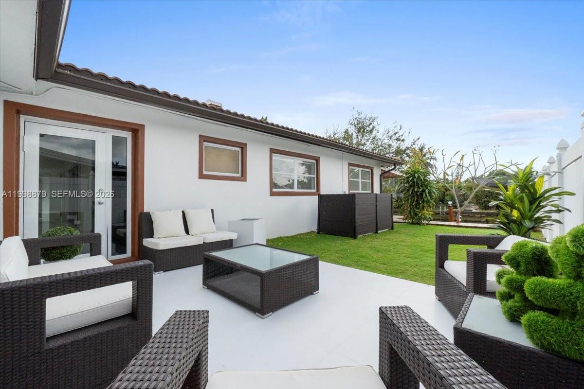 ROYAL PALM ACRES THIRD SE - Residential