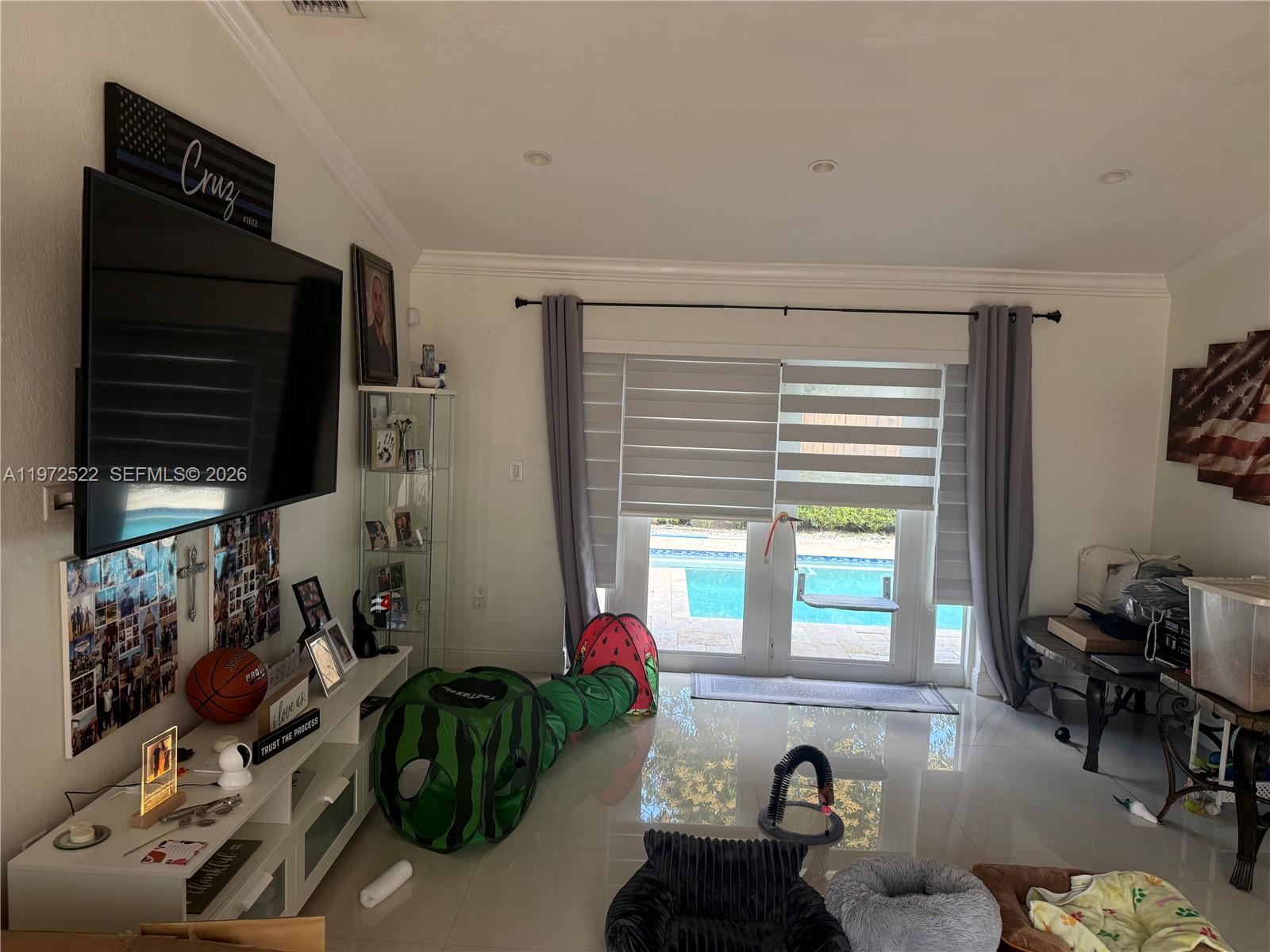 COUNTRY LAKE MANORS SEC 3 - Residential