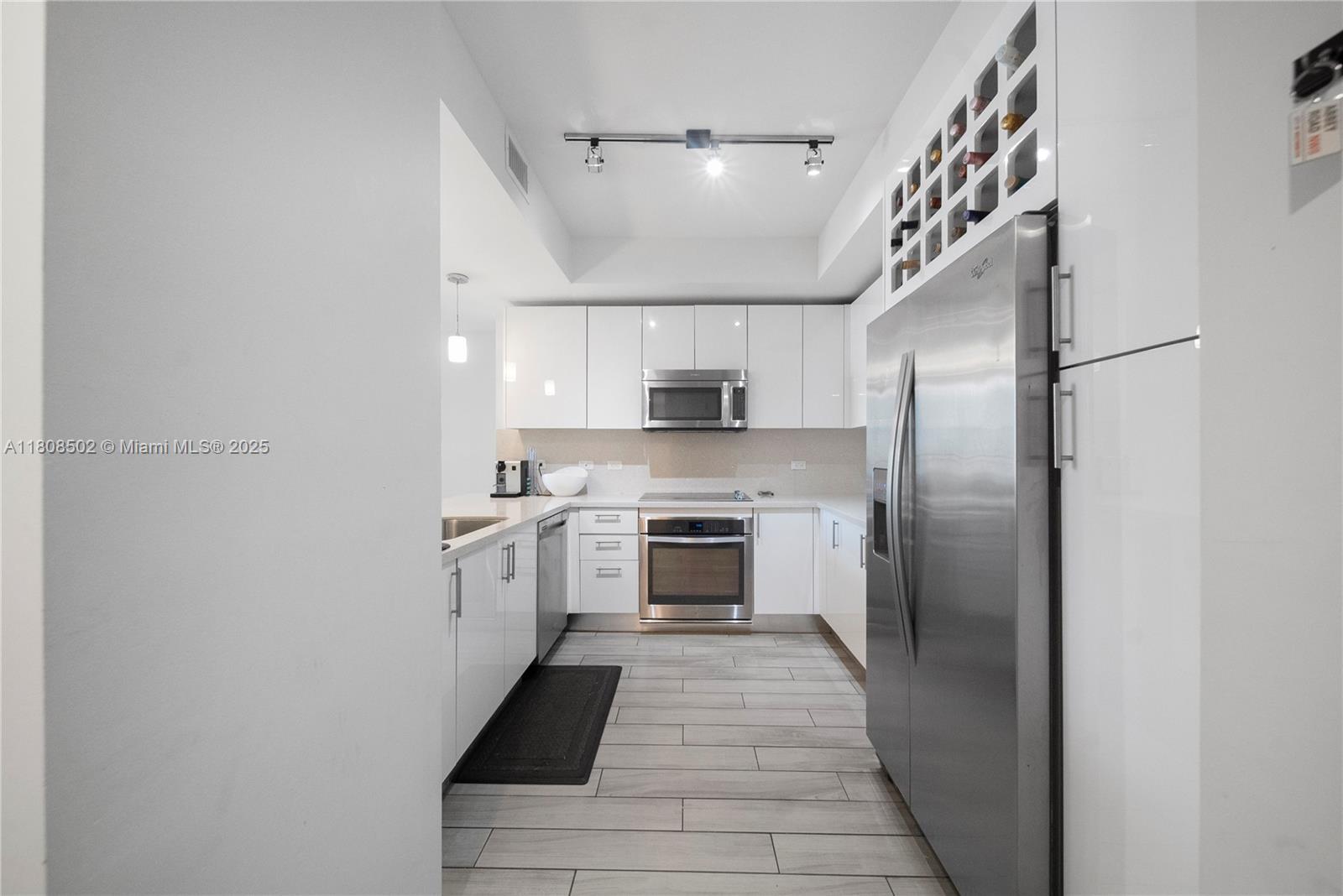 NINE AT MARY BRICKELL VIL - Residential