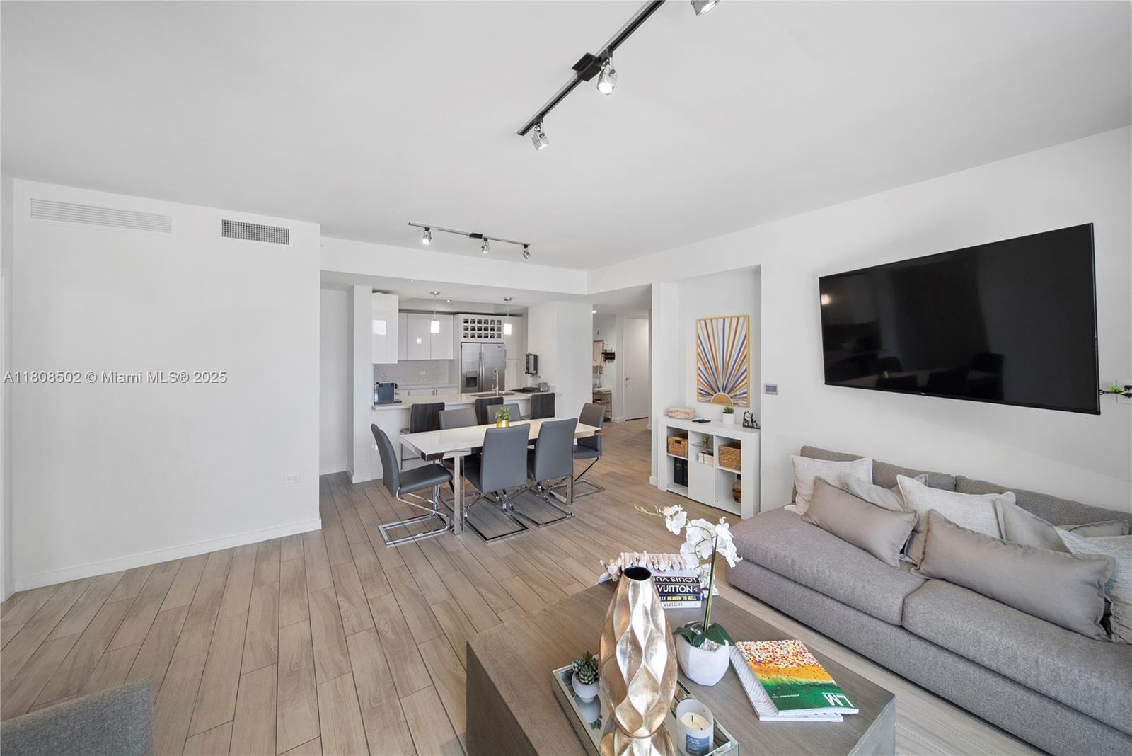 NINE AT MARY BRICKELL VIL - Residential