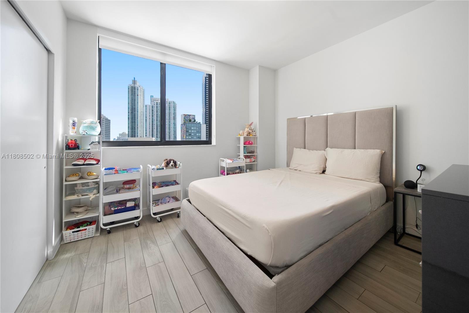 NINE AT MARY BRICKELL VIL - Residential