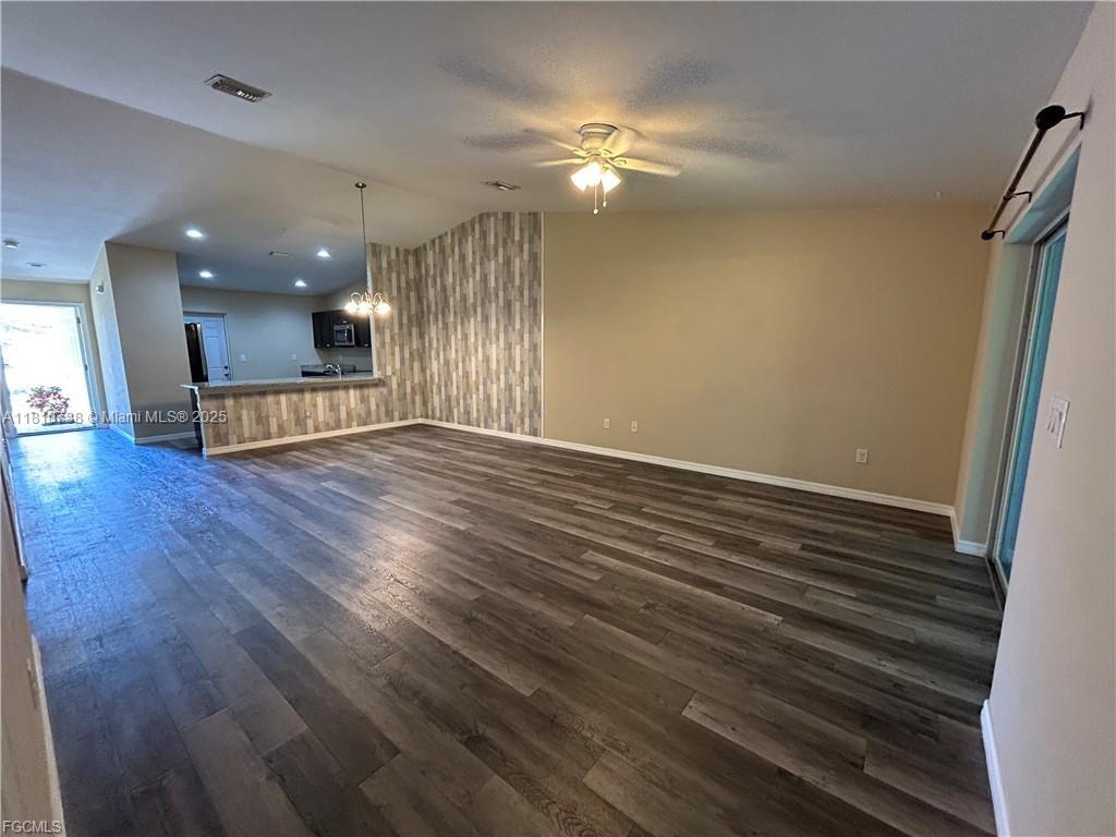 Port Charlotte - Residential