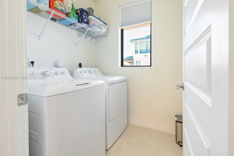 Tiny photo for 4718 NW 83rd Pkwy, Doral, FL 33166 (MLS # A12026819)