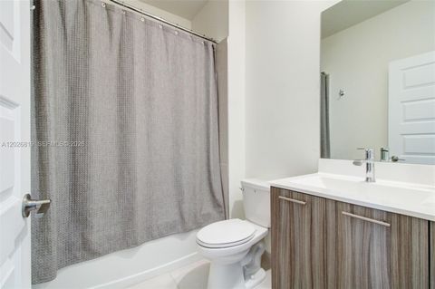 Tiny photo for 4718 NW 83rd Pkwy, Doral, FL 33166 (MLS # A12026819)