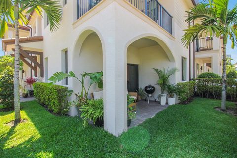 Tiny photo for 4718 NW 83rd Pkwy, Doral, FL 33166 (MLS # A12026819)