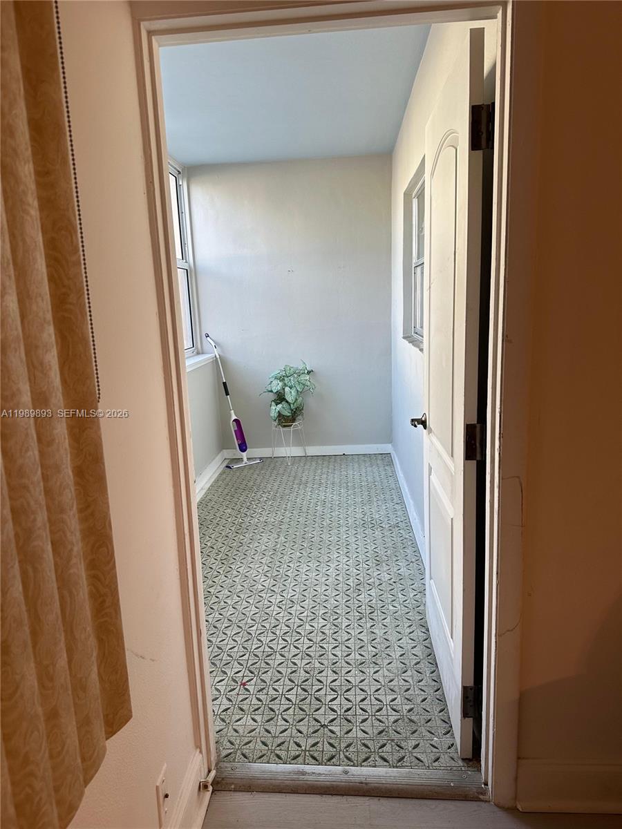 FOURTH GULFSTREAM GARDEN - Residential Lease