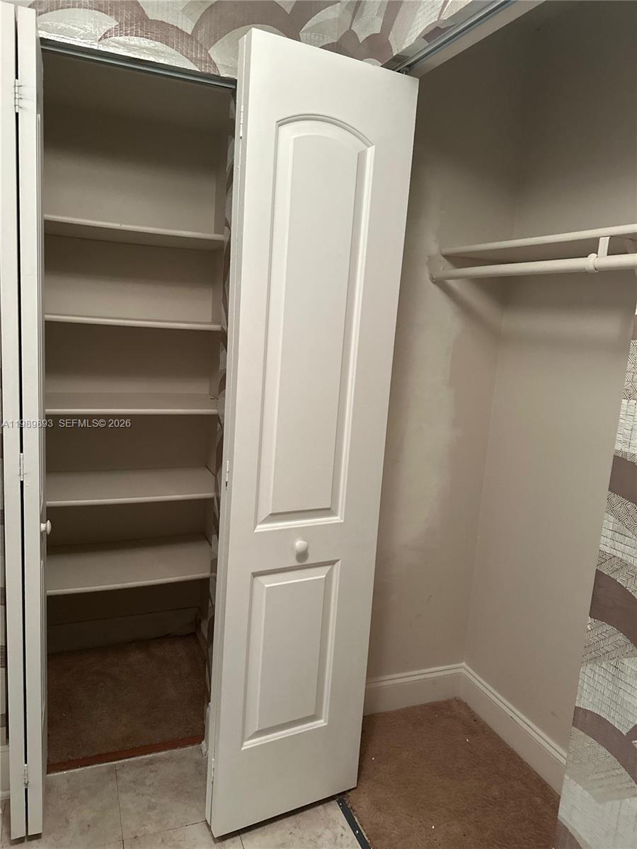 FOURTH GULFSTREAM GARDEN - Residential Lease