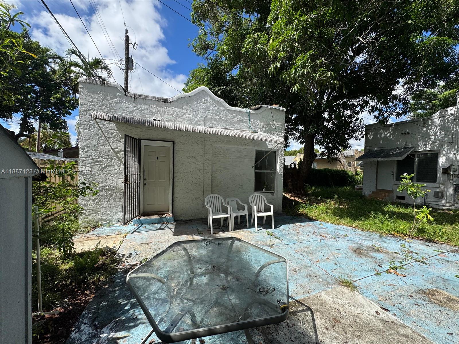 1920 SW 13th St