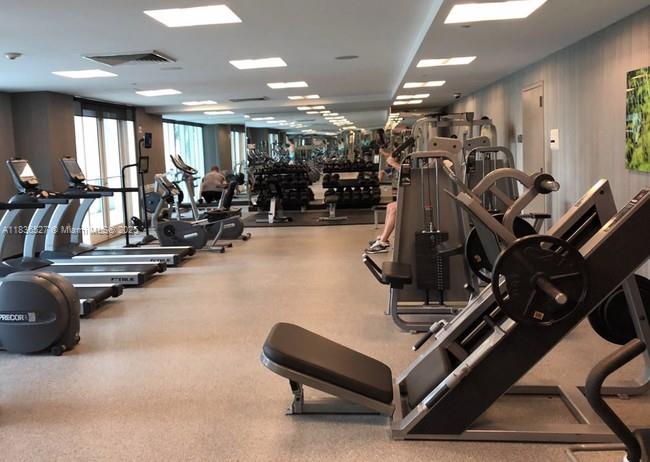 THE PLAZA 901 BRICKELL CO - Residential