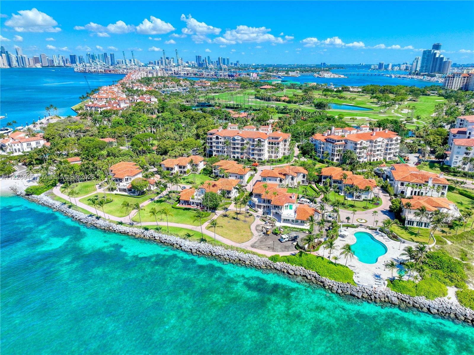 SEASIDE CONDO - Residential