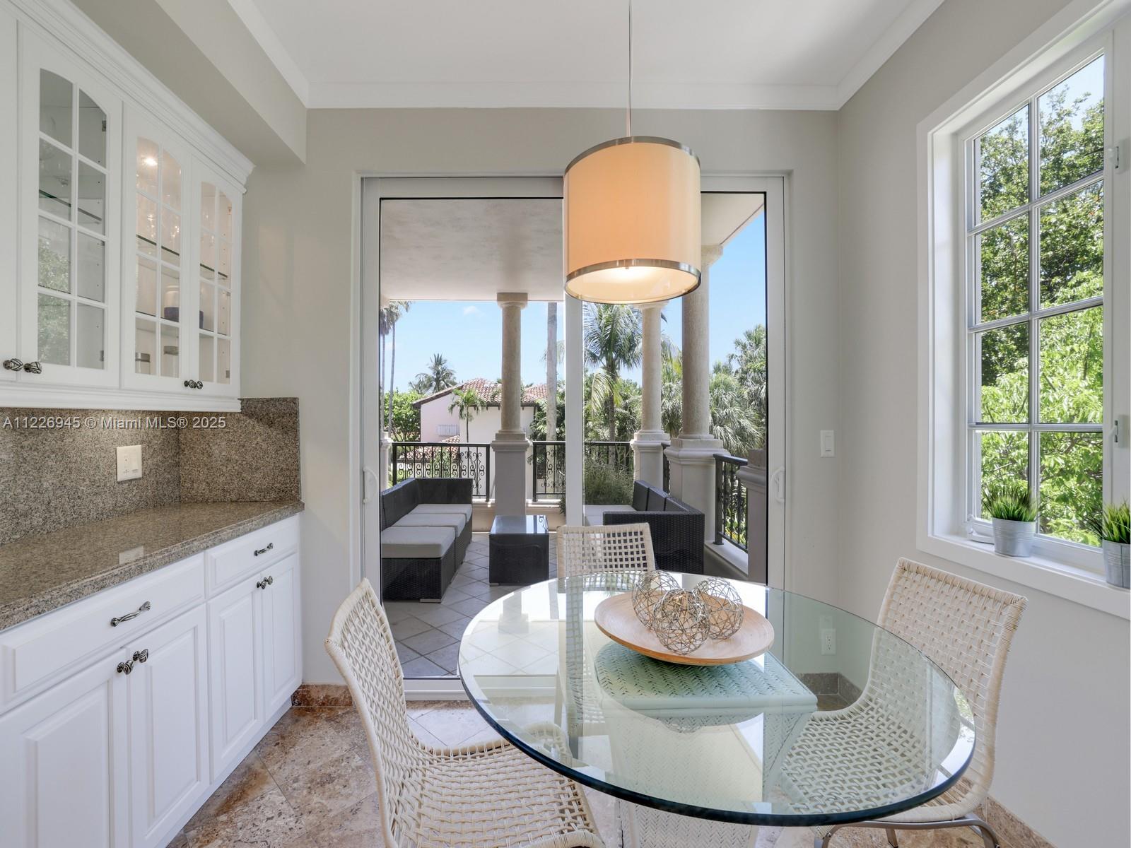 SEASIDE CONDO - Residential