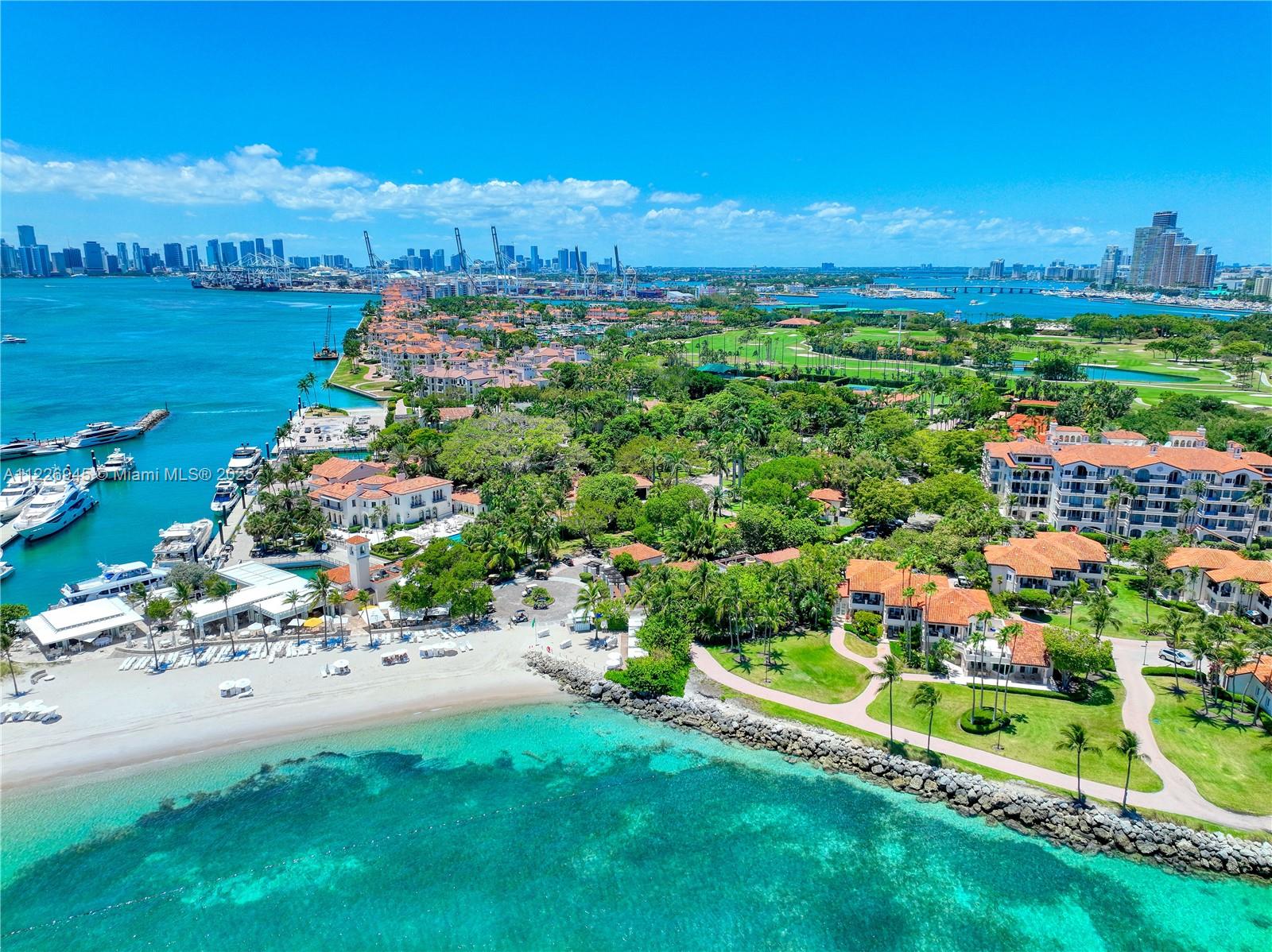 SEASIDE CONDO - Residential