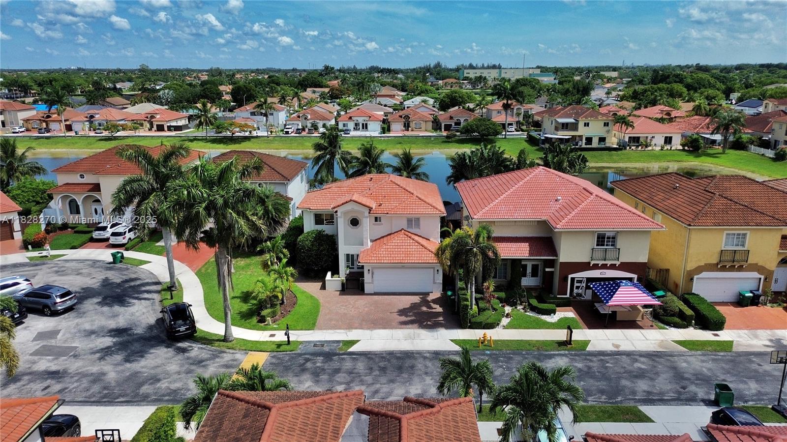 PELICANS POINT AT MILLER - Residential