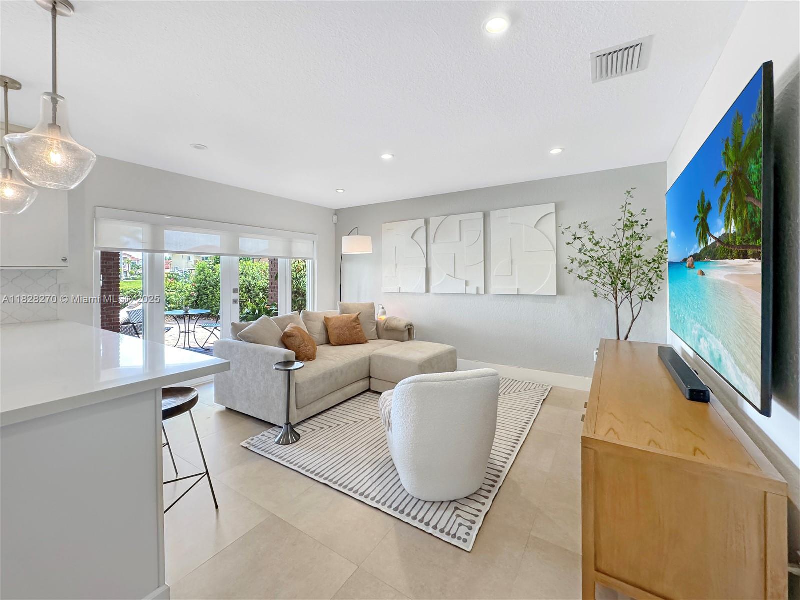 PELICANS POINT AT MILLER - Residential