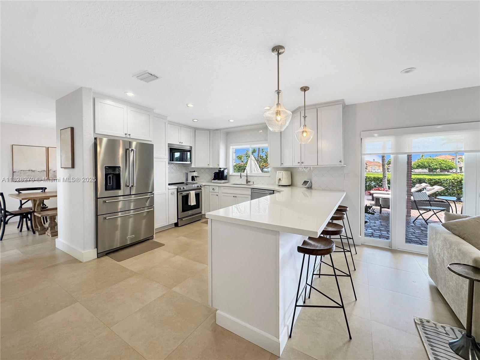 PELICANS POINT AT MILLER - Residential