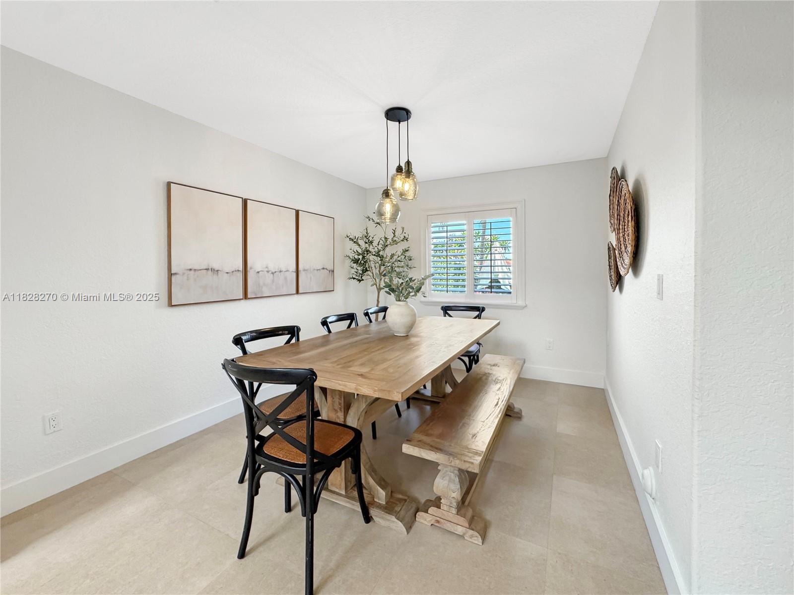 PELICANS POINT AT MILLER - Residential