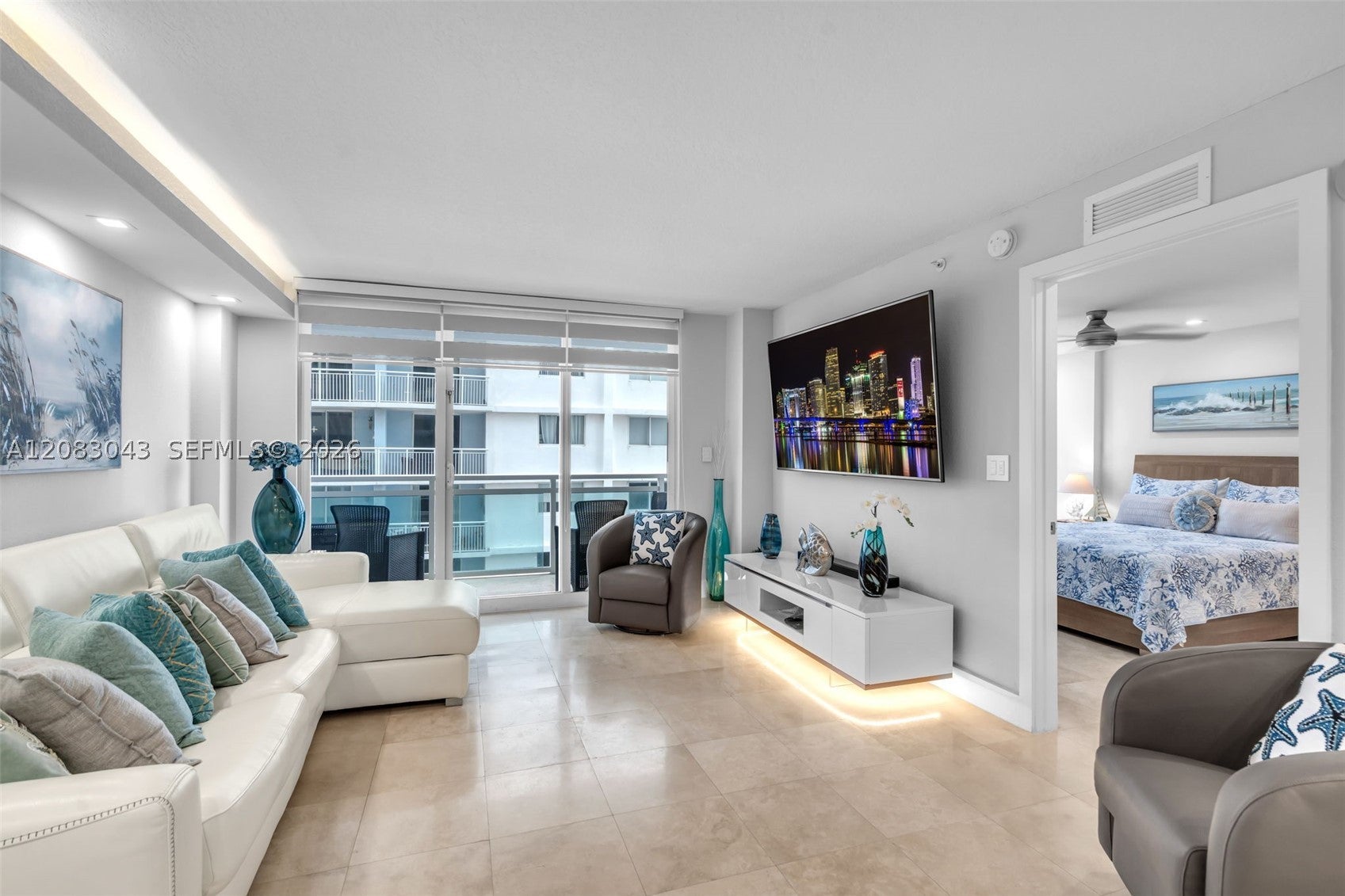 6917 Collins Ave 706