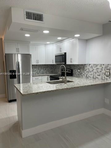 CORAL REEF TOWNHOUSES COND - Residential Lease