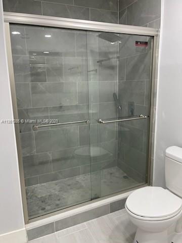 CORAL REEF TOWNHOUSES COND - Residential Lease