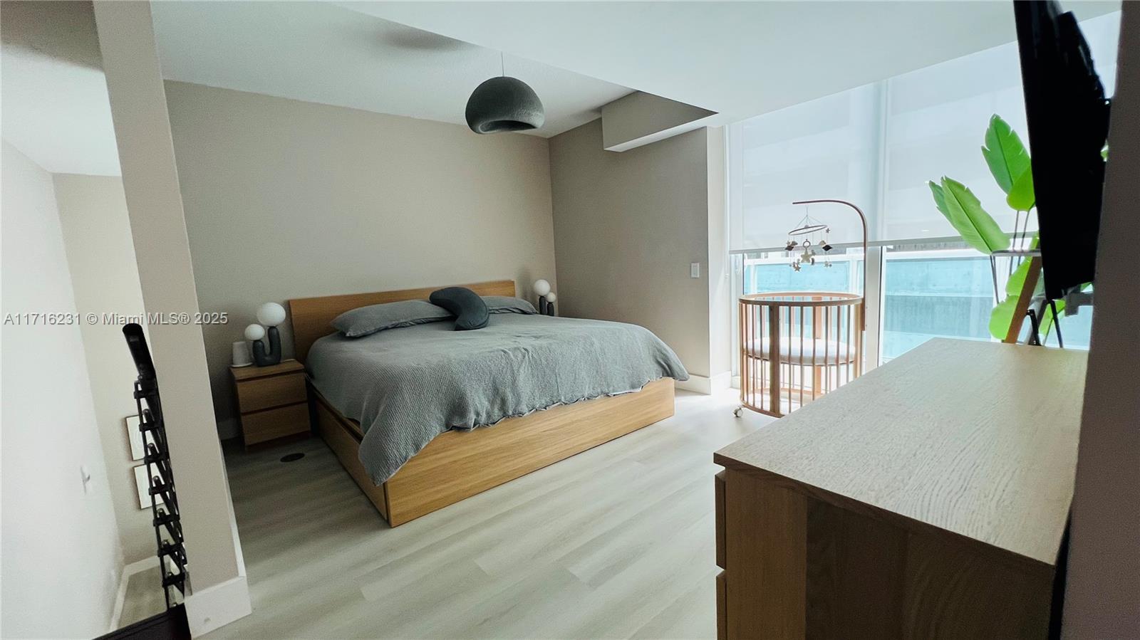 BRICKELL ON THE RIVER S T - Residential