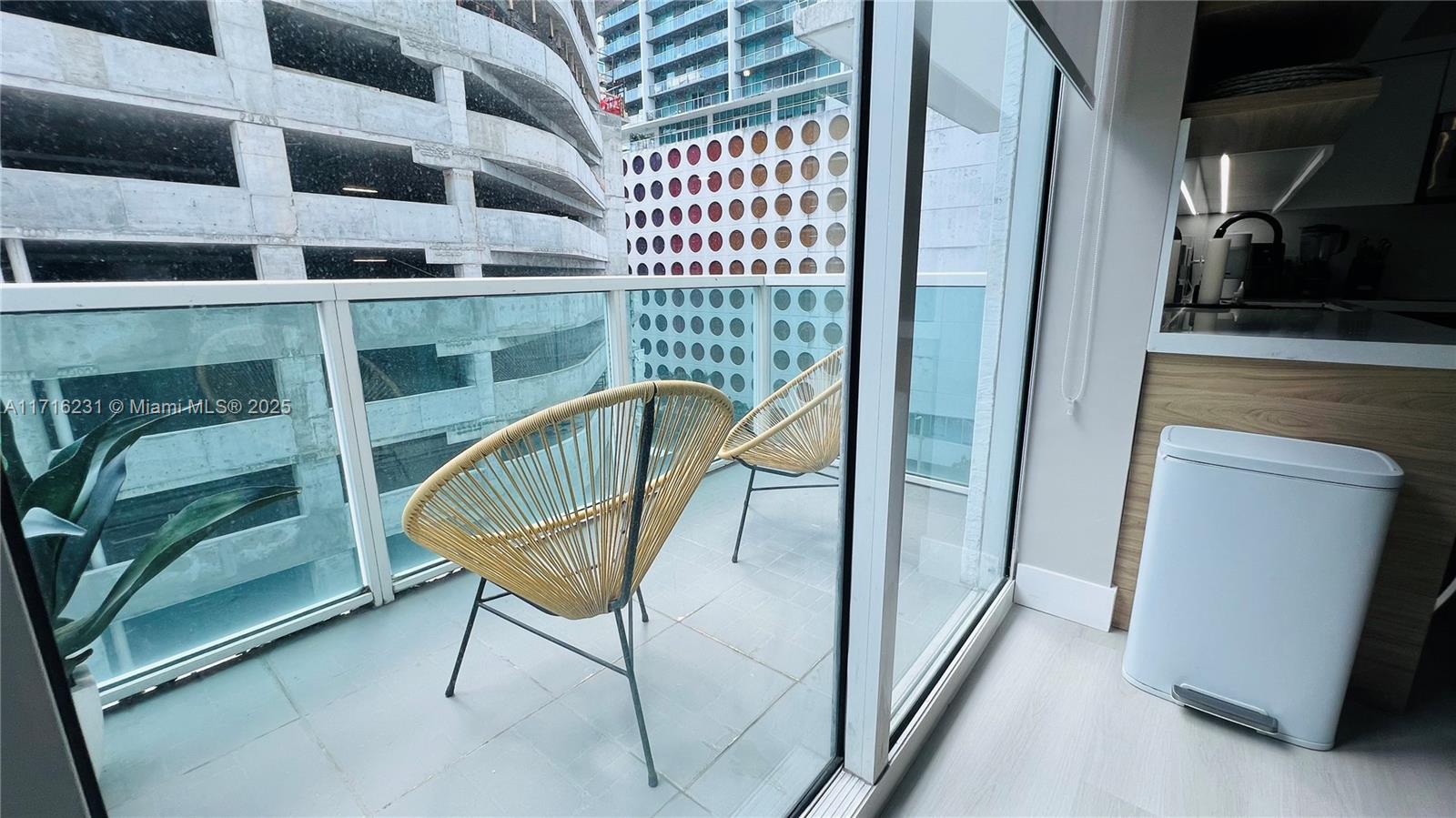 BRICKELL ON THE RIVER S T - Residential