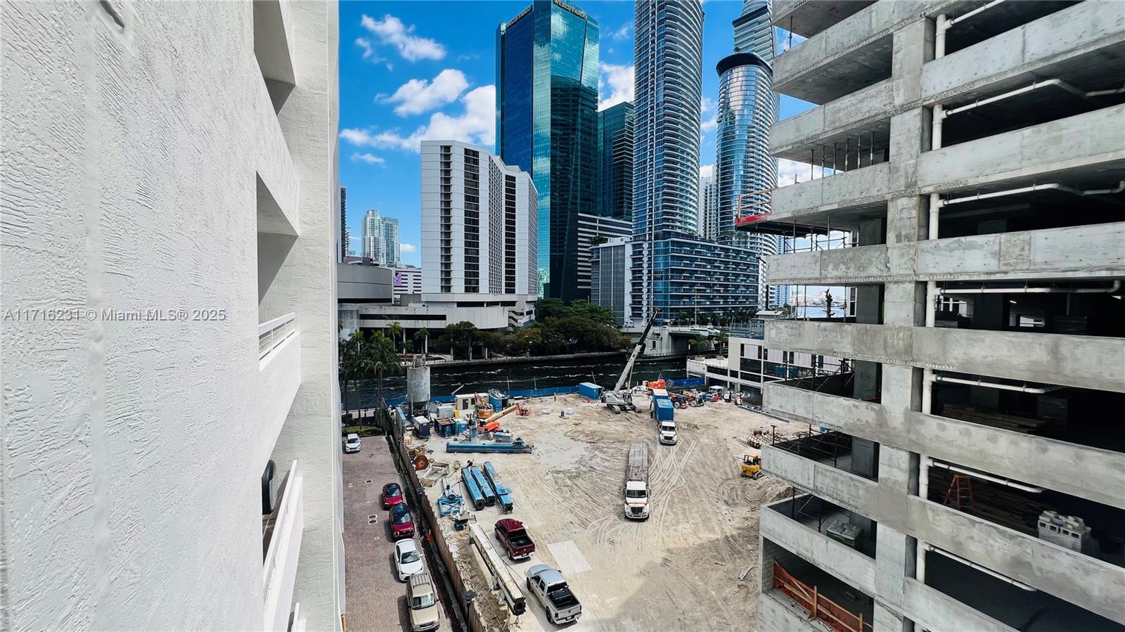 BRICKELL ON THE RIVER S T - Residential