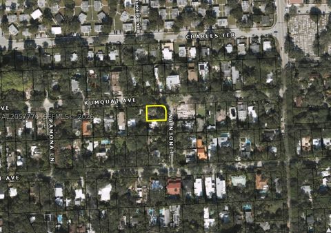 Tiny photo for 3564 Linden Ln, Miami, FL 33133 (MLS # A12057776)