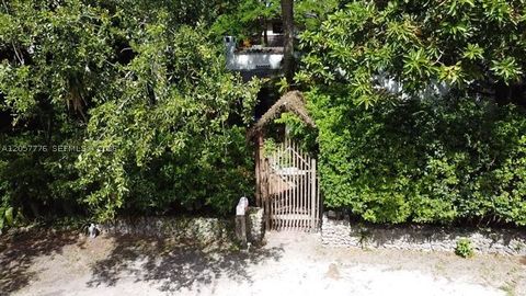 Tiny photo for 3564 Linden Ln, Miami, FL 33133 (MLS # A12057776)