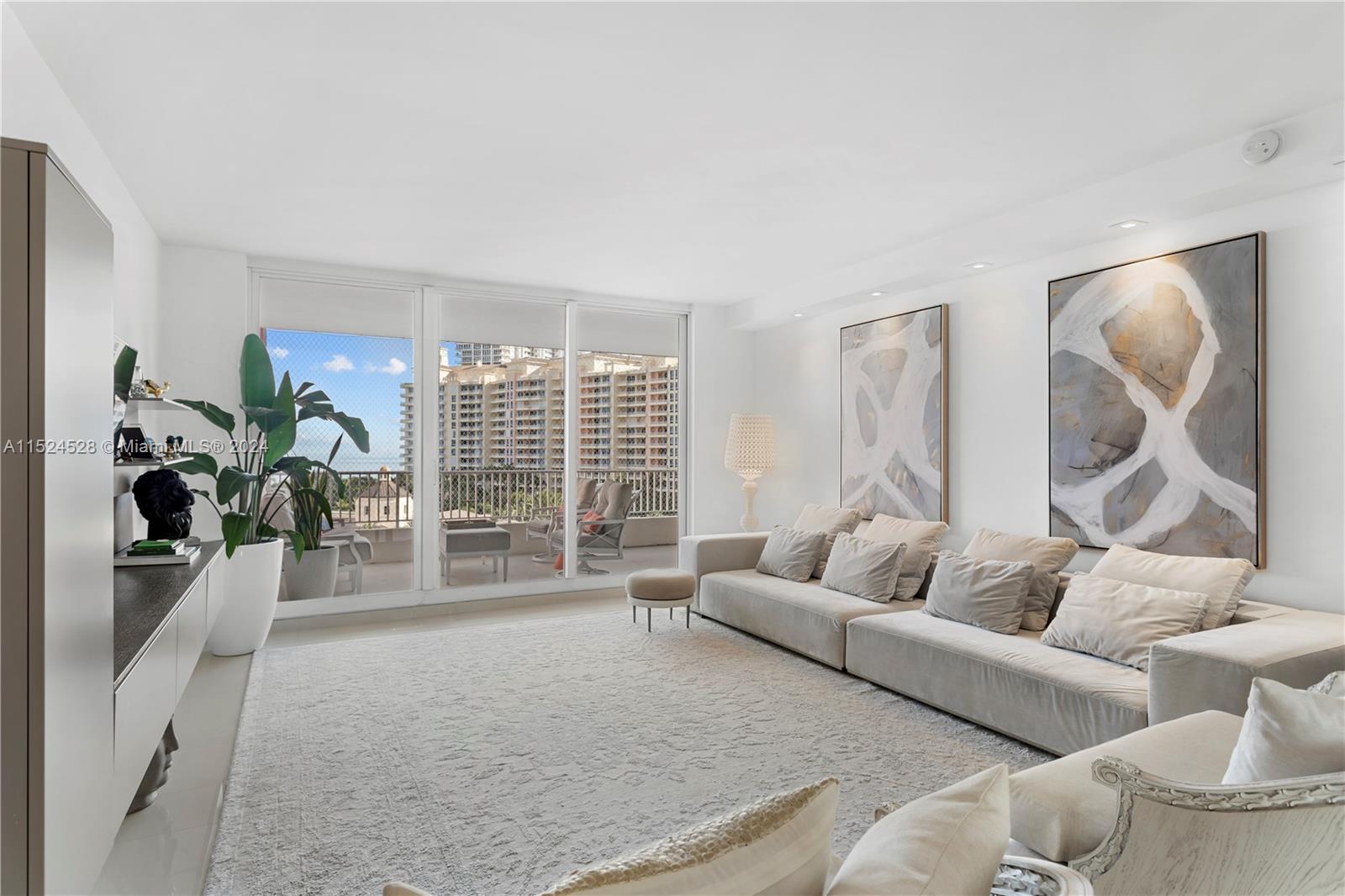 CLUB TOWER THREE CONDO - Residential