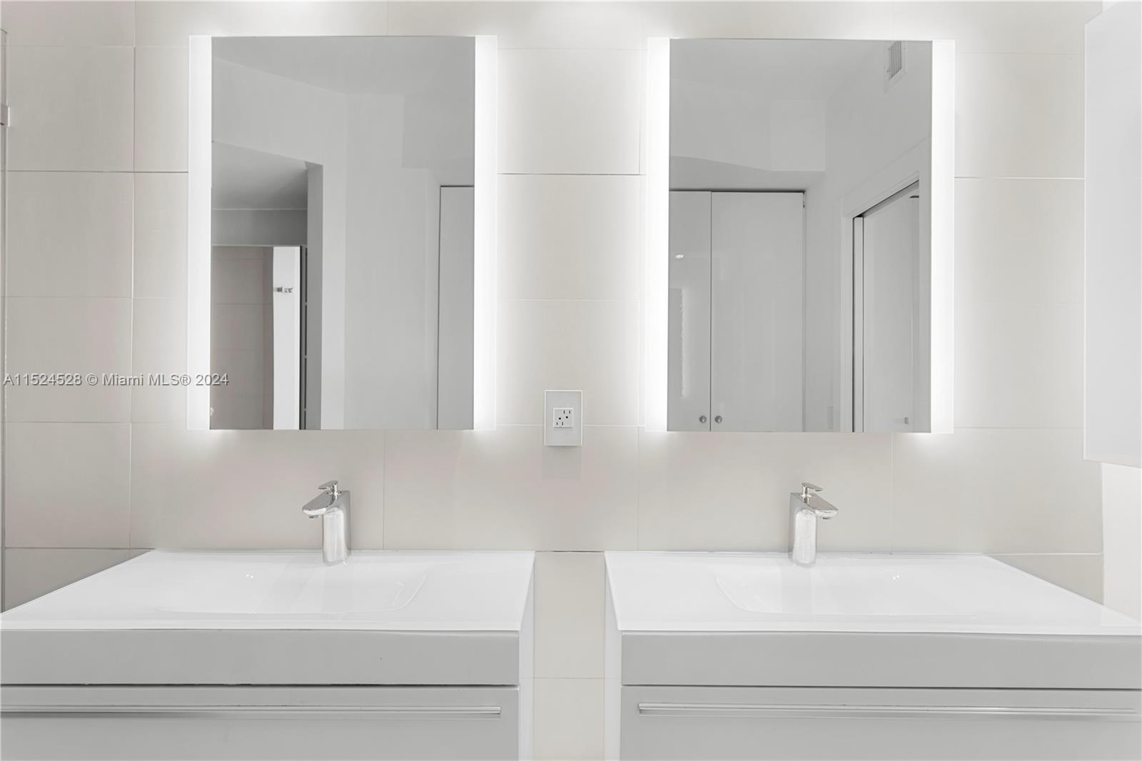 CLUB TOWER THREE CONDO - Residential