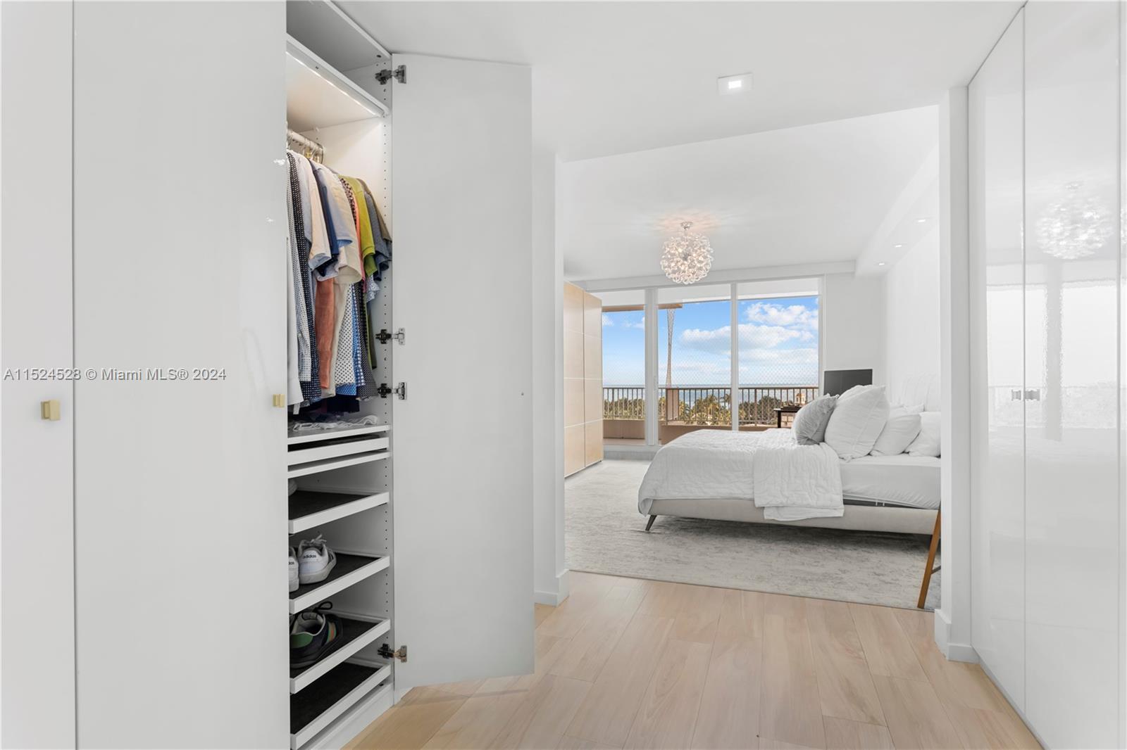 CLUB TOWER THREE CONDO - Residential