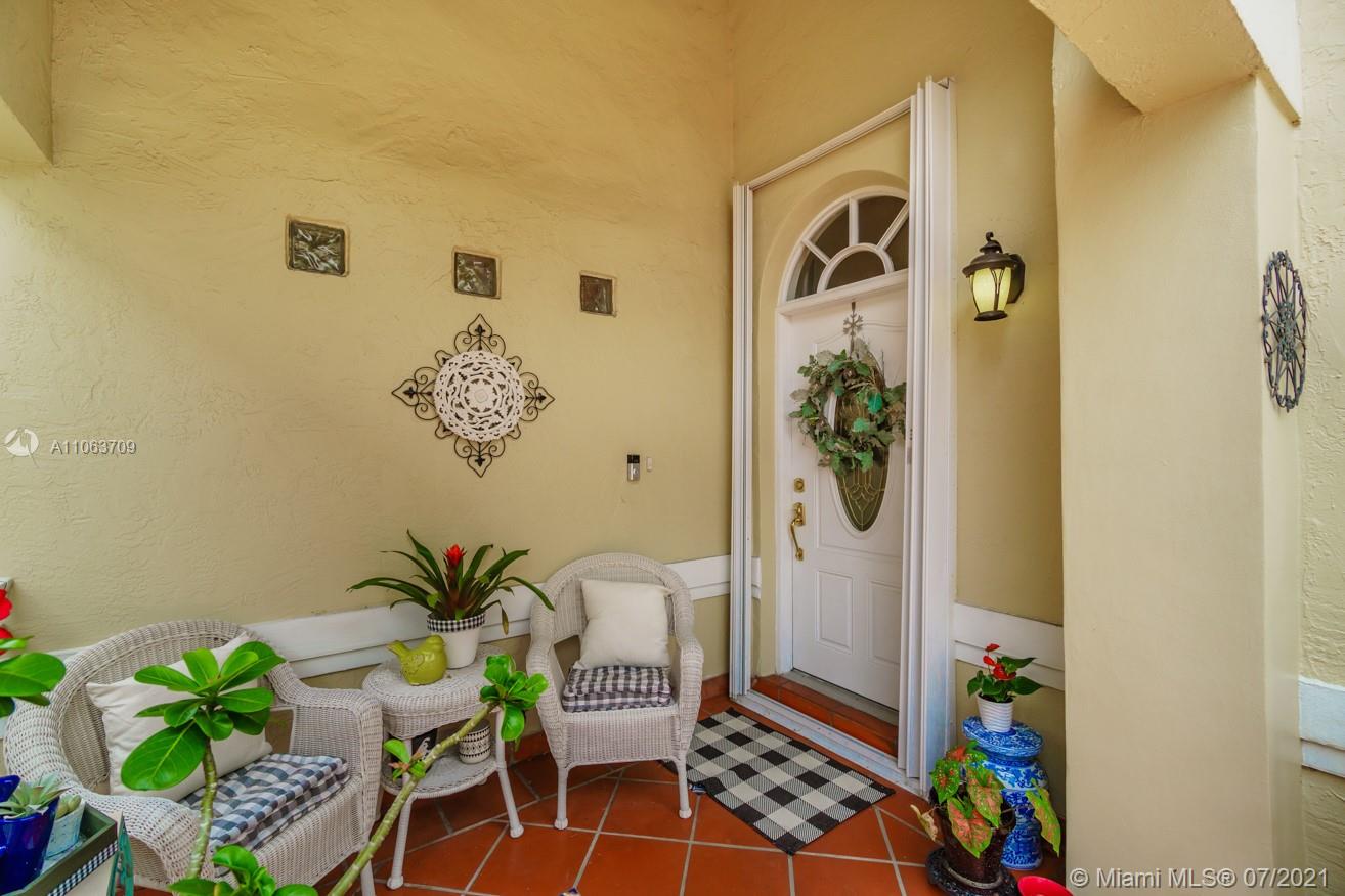 HEFTLER HOMES AT LAGO MAR - Residential