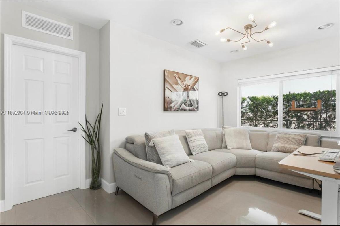 TRESULEE - Residential