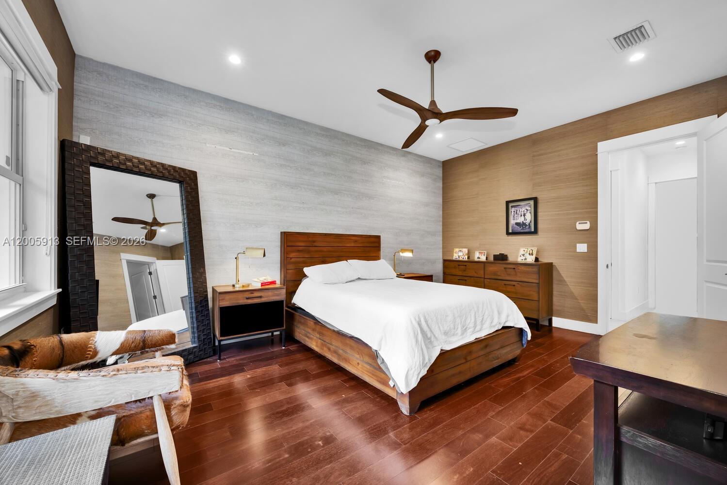 BEVERLY GARDENS - Residential