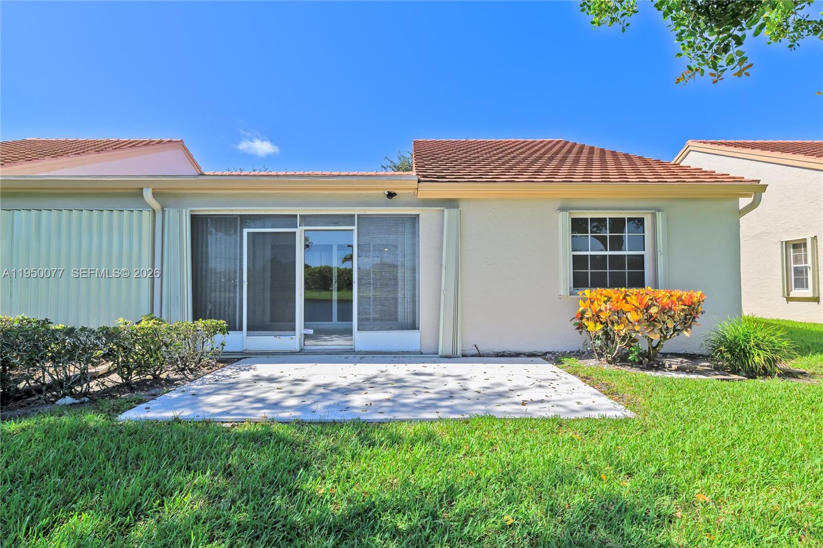 EMERALD POINTE 2 - Residential