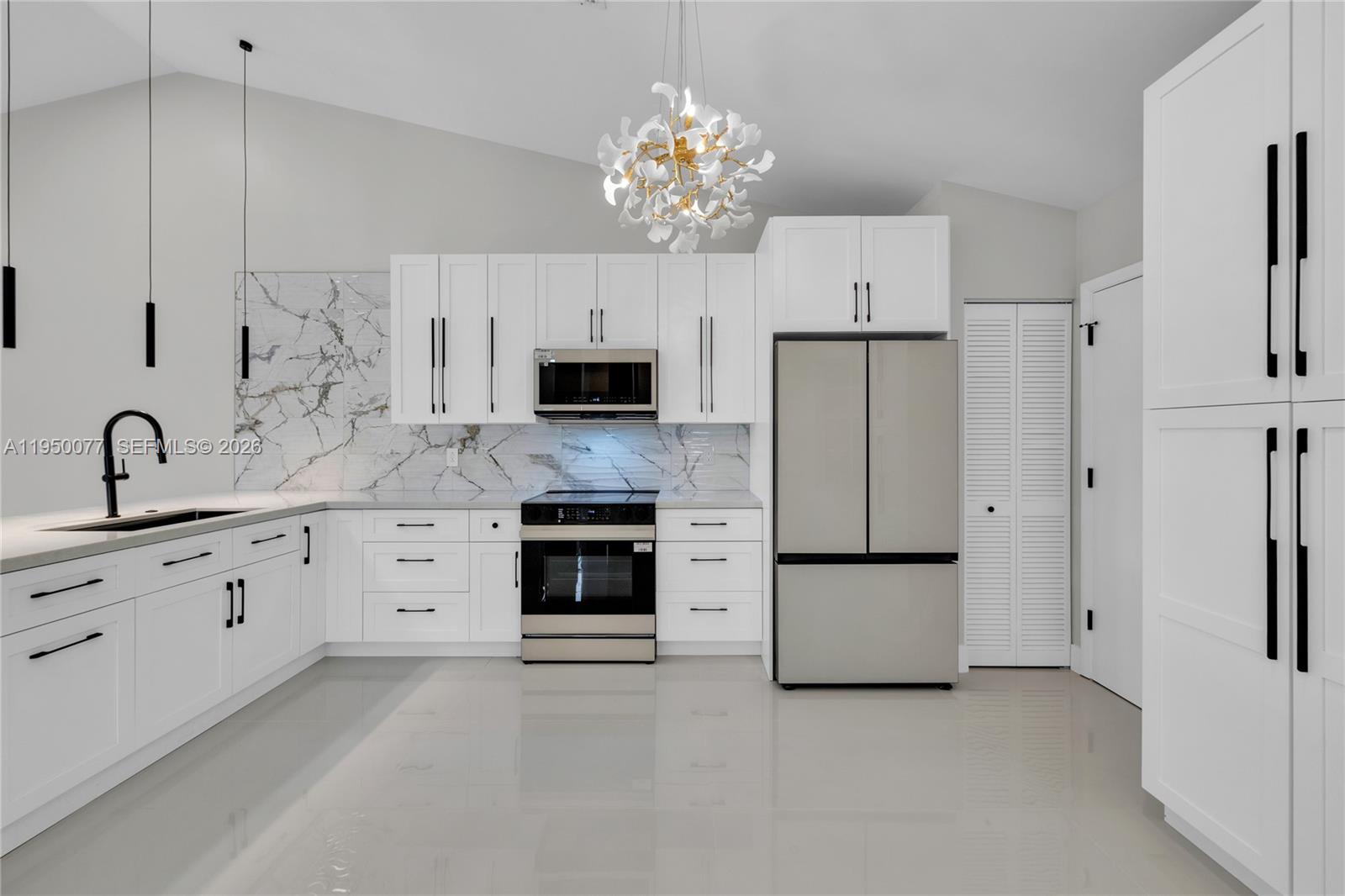 EMERALD POINTE 2 - Residential